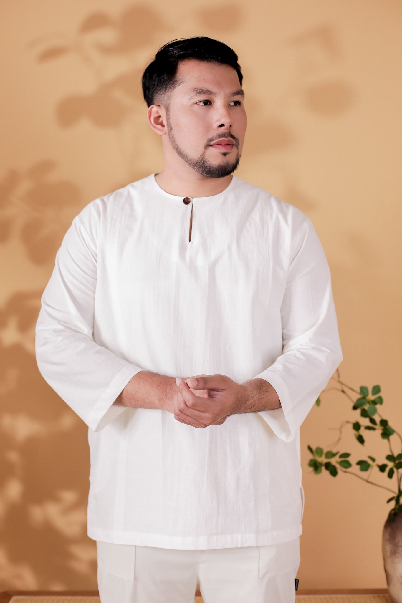 Bayu Kurta in Purnama (White)