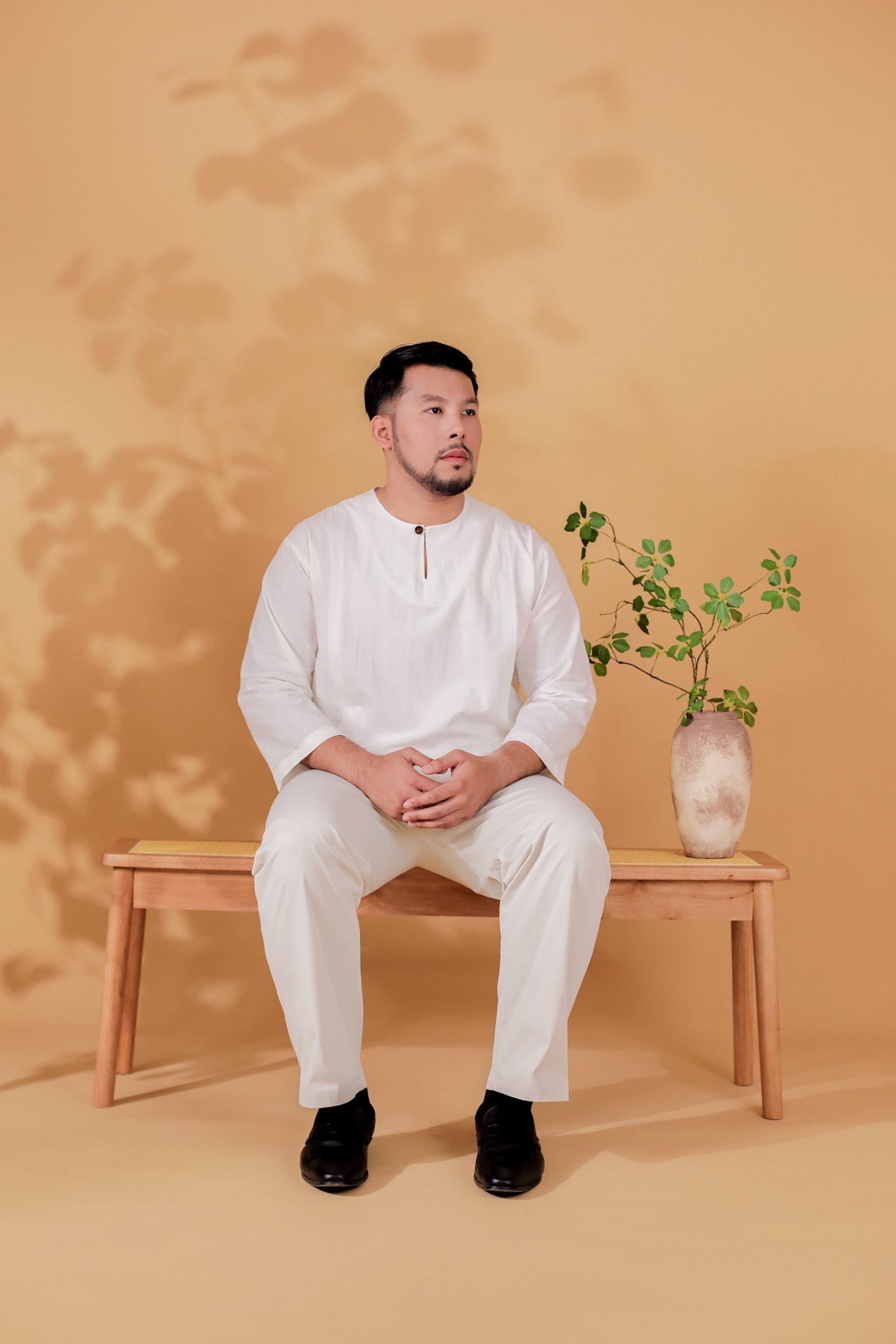 Bayu Kurta in Purnama (White)