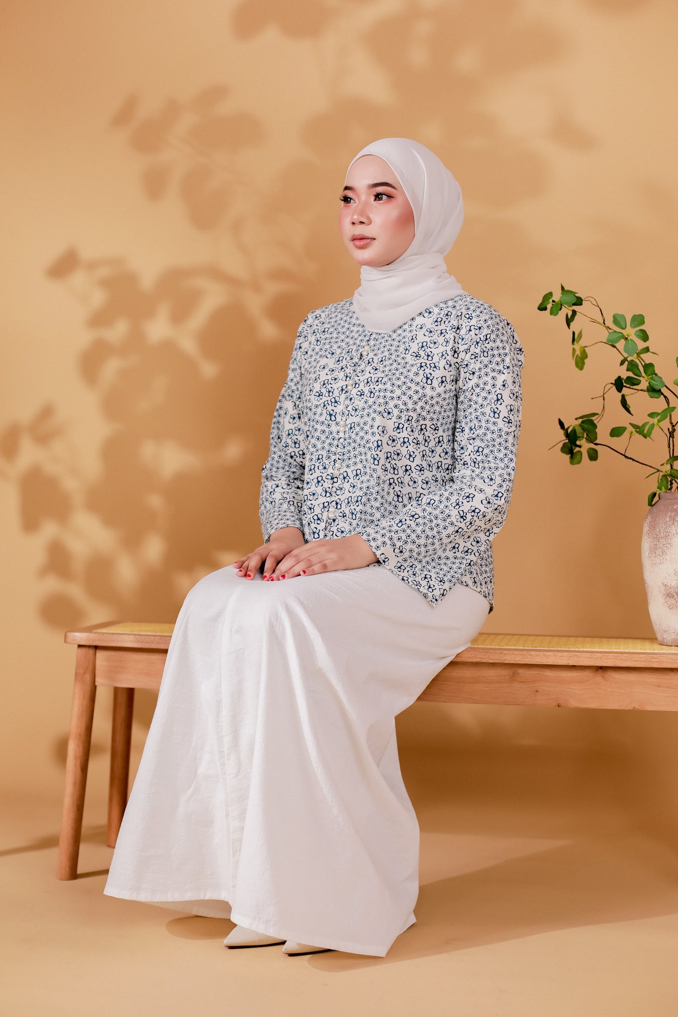 Bunga Kebaya Set in Melati (Cream White)