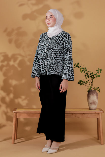 Bunga Kebaya Set in Dahlia (Black)