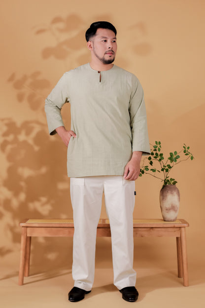 Bayu Kurta in Embun (Sage Green)