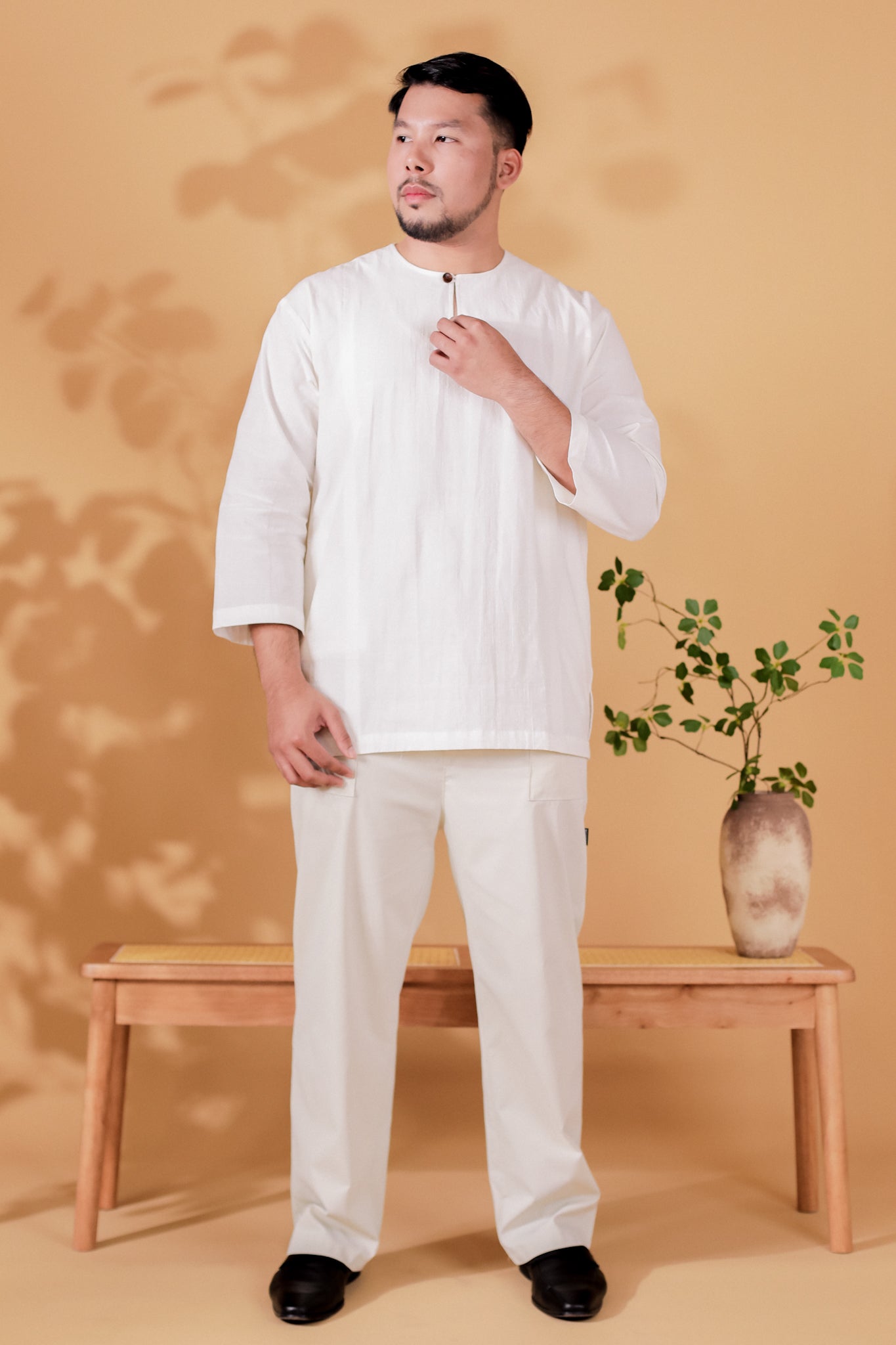 Bayu Kurta in Purnama (White)